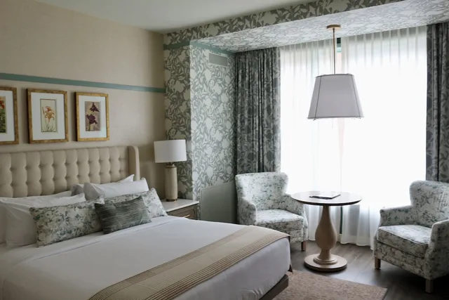 جناح ركني بسرير كينج لذوي الإعاقة، The Benson Hotel and Faculty Club 3/5
