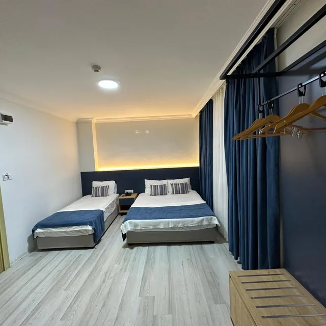غرفة ثلاثية، Enda Lara Hotel 1/5