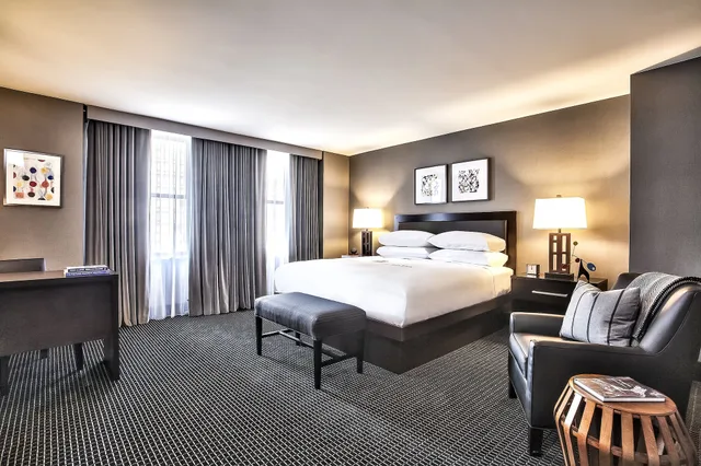 غرفة غراند بسرير كينج، Lord Baltimore Hotel 1/3