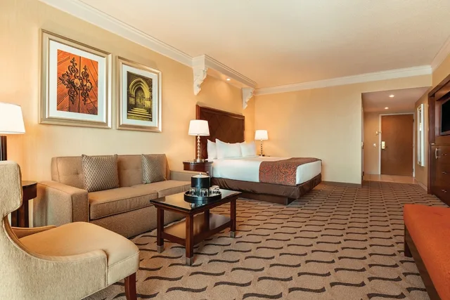 Renovated, Premium, King Bed, River View، Horseshoe Bossier City - A Caesars Rewards Destination 6/10