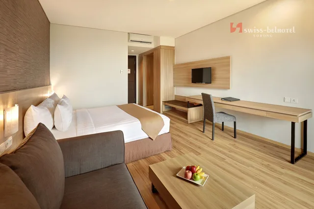 غرفة ديلوكس بسريرين منفصلين، Swiss-Belhotel Sorong 2/3