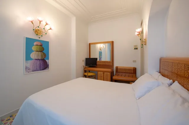غرفة كلاسيكية بسريرين منفصلين، Grand Hotel Flora Sorrento 1/5