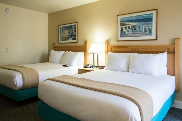 غرفة قياسية بسريرين كوين، Colton Inn 2/4