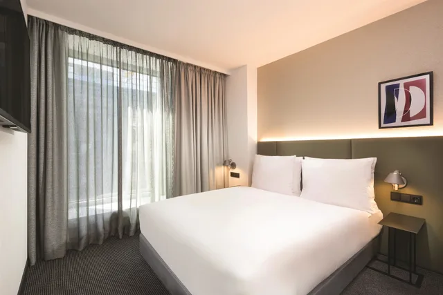 شقة بسرير كينج وسرير كوين بغرفتي نوم مع أريكة، Adina Apartment Hotel Hamburg Speicherstadt 1/3