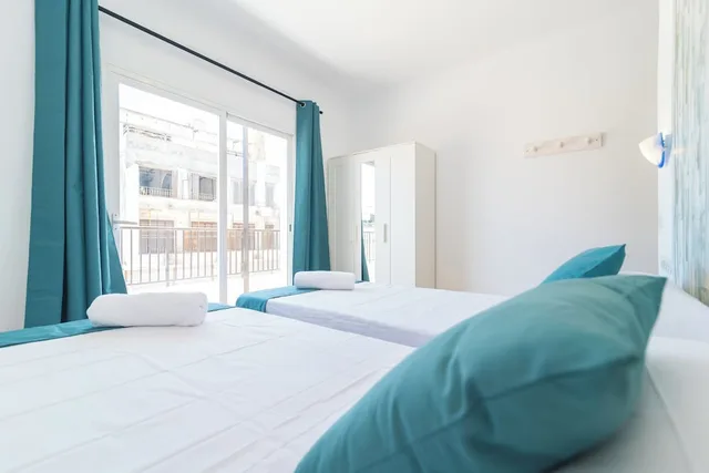 جناح ديلوكس بأربعة أسرّة بشرفة بغرفتي نوم مع أريكة، Hotel Lis 3/10