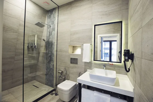 شقة جونيور بسرير مزدوج مع أريكة، Port Rivoli Baku Hotel 9/10