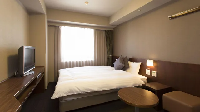 غرفة قياسية بسرير كوين، Dormy Inn Kumamoto 1/1