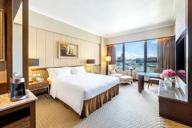 غرفة فاخرة بسرير كينج بإطلالة على النهر، Sofitel Macau at Ponte 16 4/6