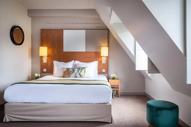 جناح جونيور بسرير مزدوج أو سريرين منفصلين، Hotel Le Tourville by Inwood Hotels 1/1