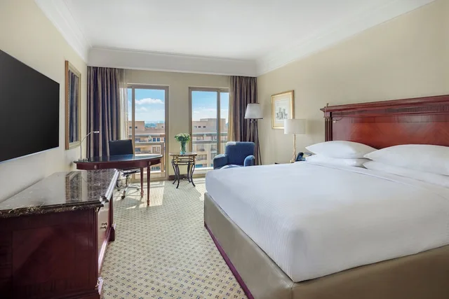 غرفة كلاسيكية بسرير كينج، Intercontinental Citystars Cairo 1/6
