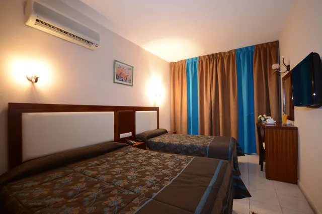 غرفة كلاسيكية، Hotel Al Yacouta 8/9