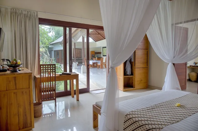 4 Bedrooms, Royal, Pool, Villa, Single Bed, Rice Field View, Villa Santun 3/10