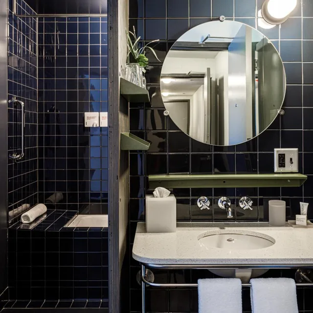 غرفة كبيرة، The Emily Hotel 5/8