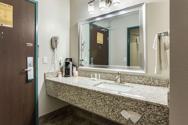 غرفة بسرير مزدوج، Quality Inn Clare 2/3