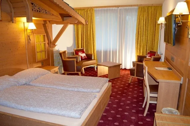 4 Beds, Central Residence 1/5