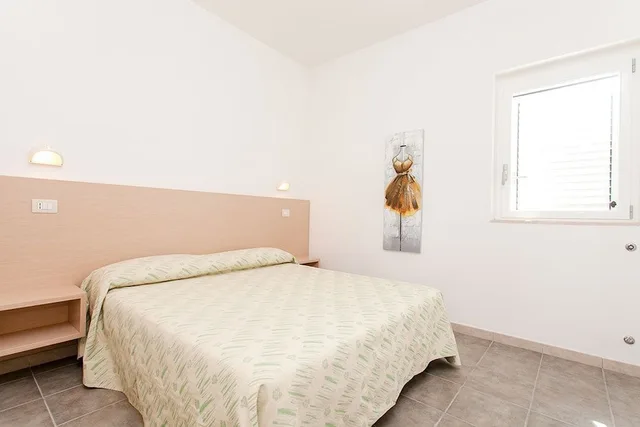 شقة بسرير مزدوج وسريرين منفصلين بغرفة نوم واحدة في الملحق، Sciali Hotel 1/9