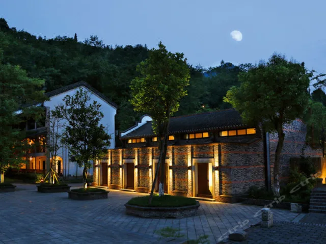 Howard Johnson by Wyndham Life Mountain View Chengdu، Tianpeng 1/14