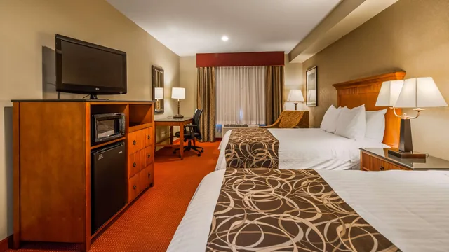 غرفة بسريرين كوين، Best Western Plus Canyon Pines 5/8