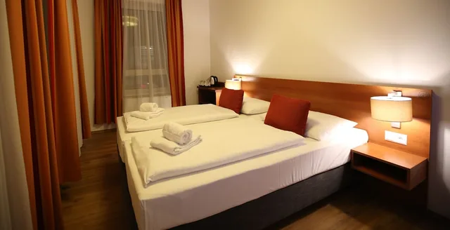 غرفة عائلية بسريرين كوين، arte Hotel Wien Stadthalle 2/10