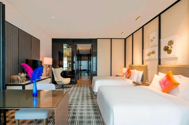 غرفة بسرير مزدوج، W Guangzhou Hotel 1/3