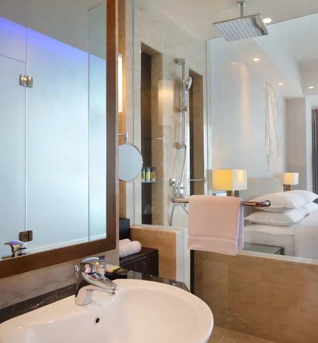 غرفة بإطلالة على البحر، FOUR POINTS BY SHERATON MANADO 6/6