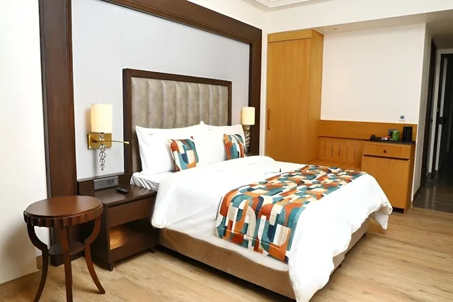 Executive, BluSalzz Residence Amritsar 5/10