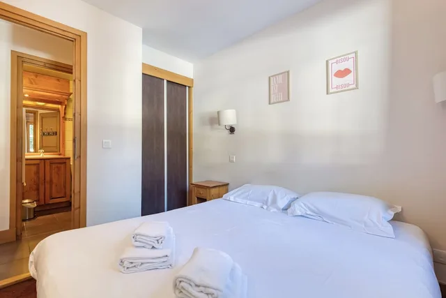 شقة عائلية بسرير مزدوج بشرفة بغرفة نوم واحدة مع أريكة، Residence & Spa Vallorcine Mont-Blanc 3/9