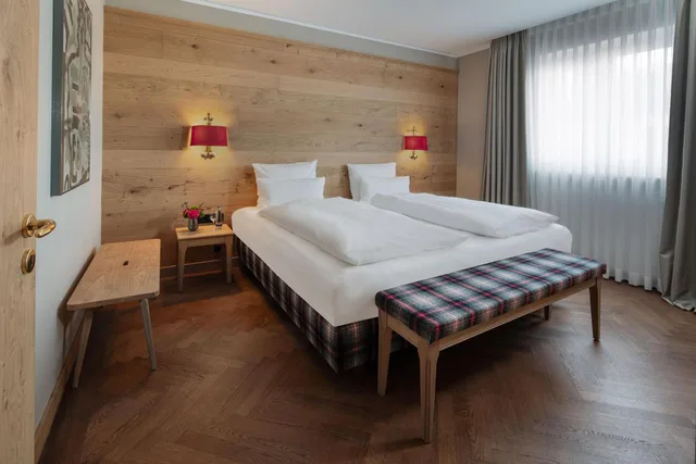 جناح جونيور بسرير كينج مع أريكة، Eden Hotel Wolff 1/1