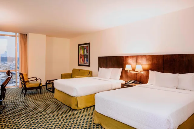 Junior Suite, Multiple Beds, City View، Courtyard By Marriott Guayaquil 9/10