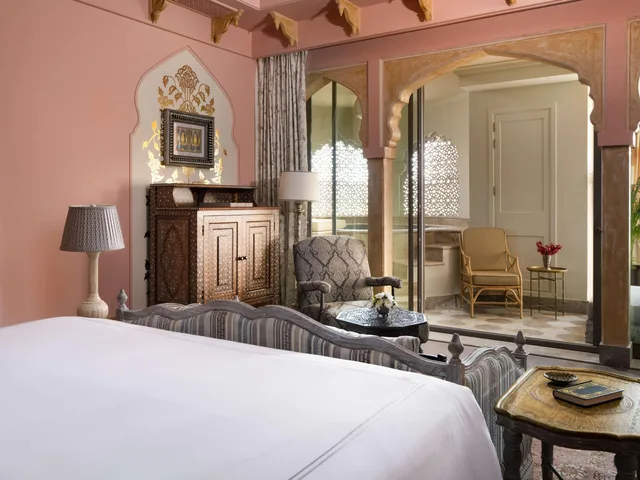 Landmark, Plunge Pool، Raffles Jaipur 2/7
