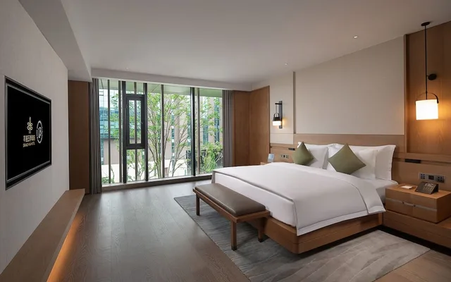 Park, Suite, King Bed، Grand WUJI Hotel, in The Unbound Collection by Hyatt 1/4