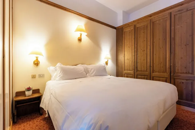 غرفة سوبيريور بسريرين منفصلين بإطلالة على الجبل، Hotel Alaska Cortina 4/9