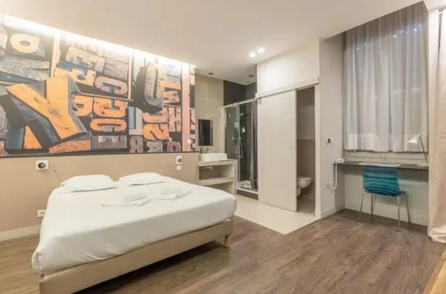 غرفة كومفورت بسرير كينج، Hotel De La Presse Bordeaux 2/2