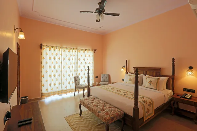 كوخ بسرير مزدوج بإطلالة على المسبح، Ratan Villas Sariska 7/10