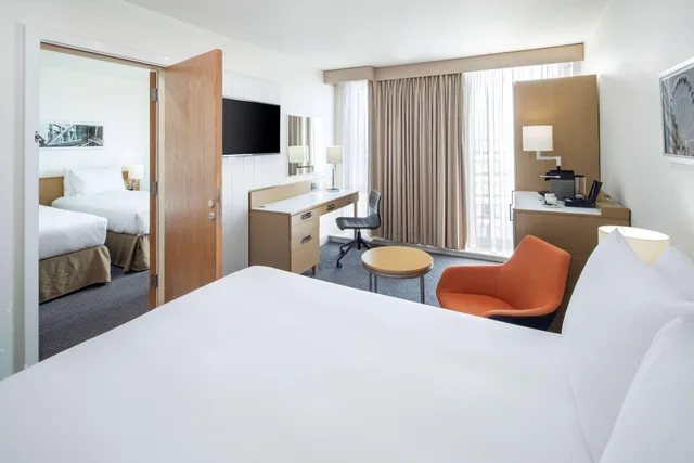 غرفة بسرير كوين، DoubleTree by Hilton Manchester - Piccadilly 1/9