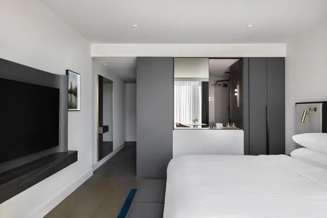 غرفة ديلوكس بسرير كينج، Melbourne Marriott Hotel Docklands 1/10