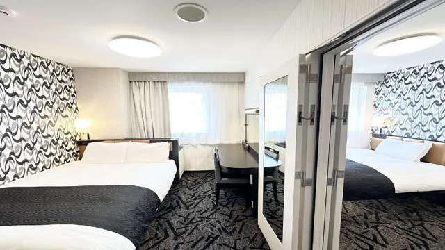 غرفة متصلة قياسية بسريرين مزدوجين، APA Hotel Aomorieki Kenchodori 1/1