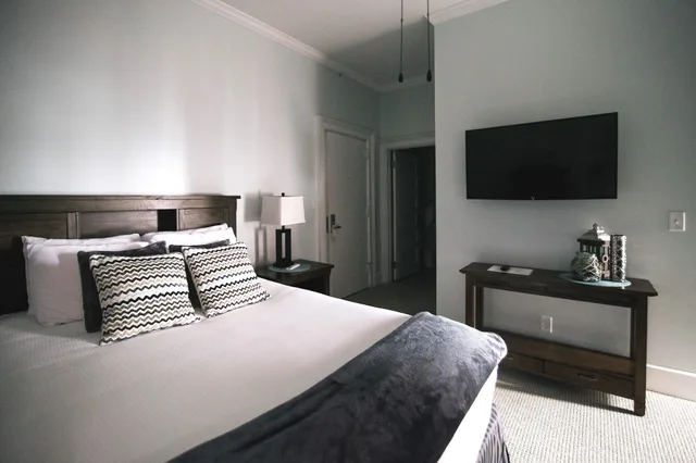 استوديو بسرير كوين بمطبخ صغير، The Continental Hotel Centerville 1/3