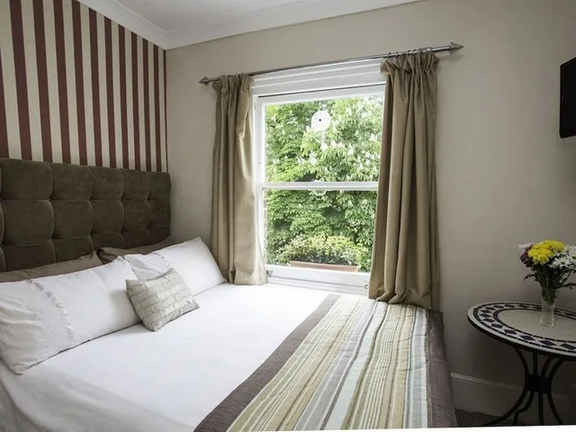 Room, Single, Double Bed, Primrose Guest House 2/7