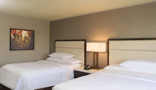 جناح بسريرين مزدوجين بغرفتين، Embassy Suites by Hilton Portland Washington Square 2/2