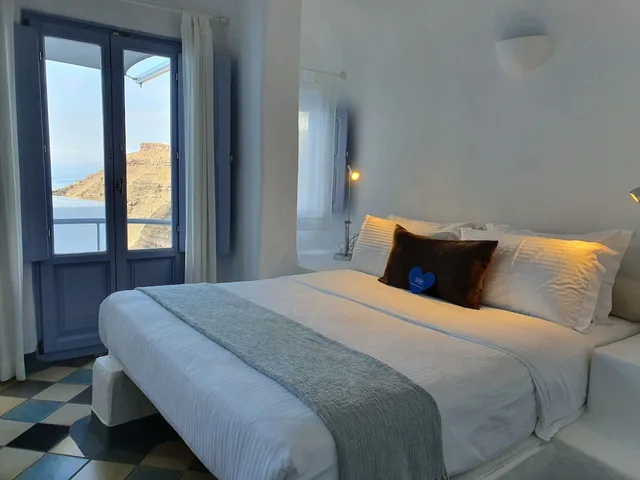 Suite, Queen Bed, Sofa, Ikastikies Suites 1/4