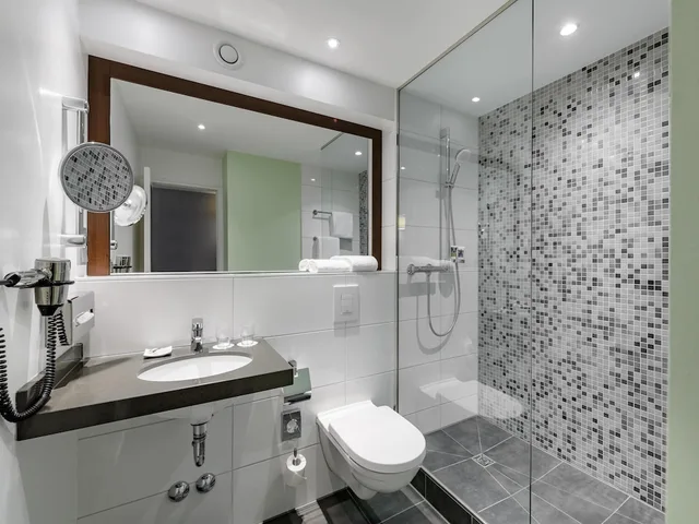 غرفة سوبيريور بسرير كوين مع أريكة، Mercure Hotel Stuttgart Sindelfingen an der Messe 5/6
