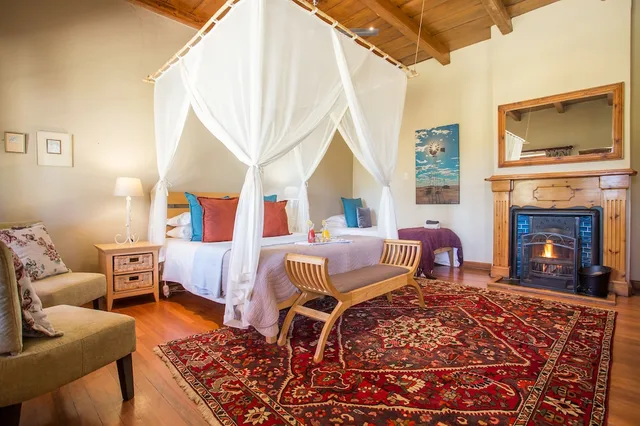 غرفة فاخرة بسريرين منفصلين بإطلالة على الجبل، De Zeekoe Guest Farm 6/10