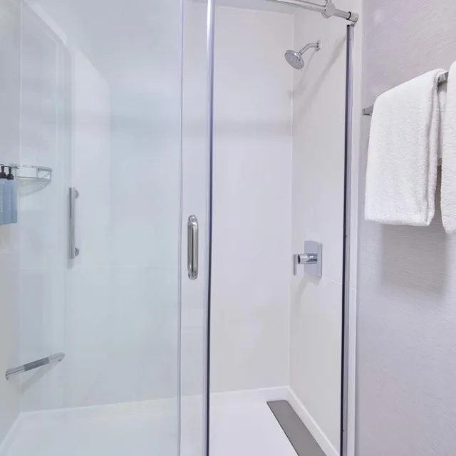 جناح بسرير مزدوج بإطلالة على الفناء، Courtyard By Marriott Detroit Metropolitan Airport Romulus 6/6