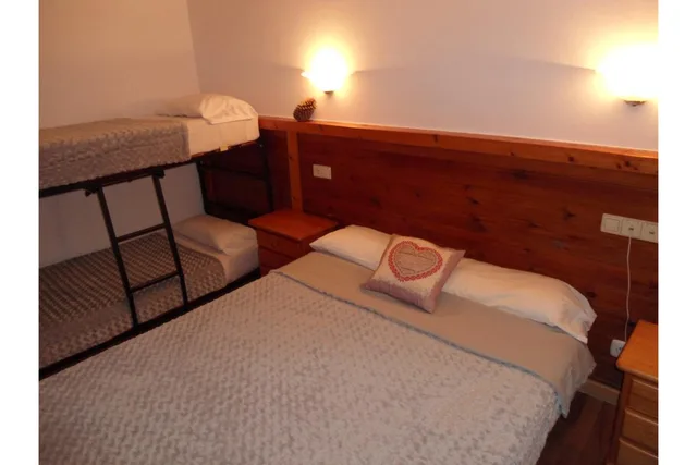 غرفة رباعية، Hotel Merino 2/2