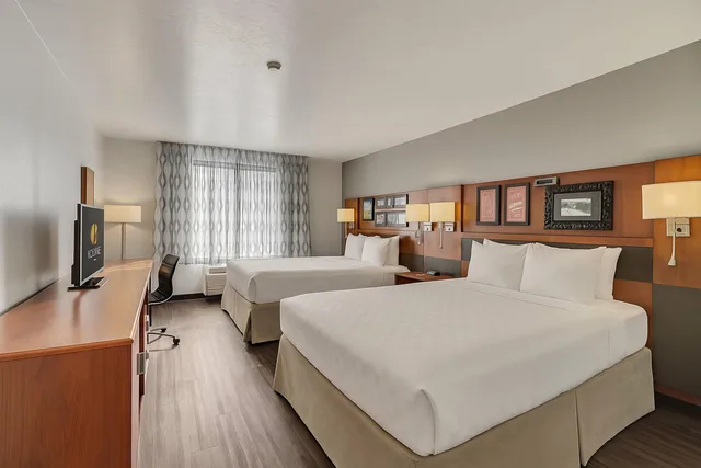 غرفة بسريرين كوين، Clarion Inn Salt Lake City Airport 5/10
