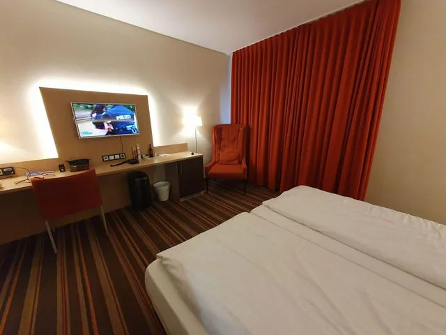Standard, Queen Bed, Hotel Fortune 1/1