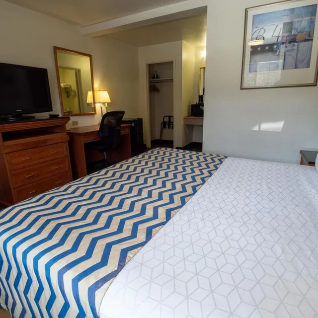 غرفة بسرير كينج، Hotel Inn Pendleton I-84 3/5