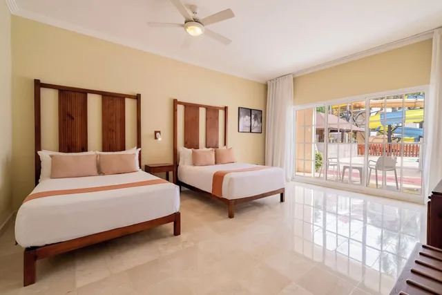 غرفة ديلوكس بسريرين مزدوجين بإطلالة على المسبح، Sunscape Coco Punta Cana 3/4