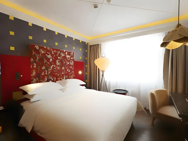 Elegant, Double Bed, Jinjiang Metropolo Shanghai Xintiandi Hotel 2/3